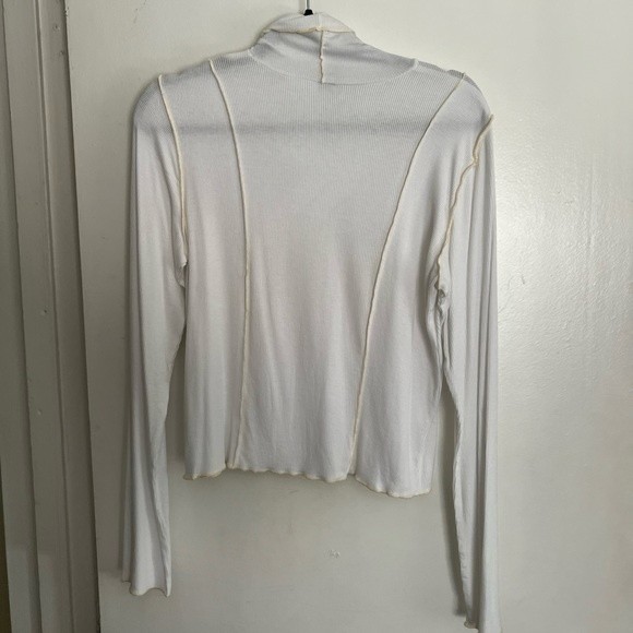 Wild Fable | Ribbed White Turtleneck Long Sleeve | Large - Picture 3 of 5